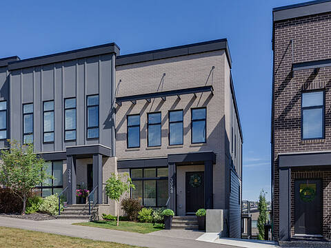3088 85 Street SW, Calgary