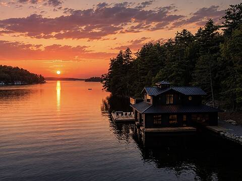1097 Armstrong Point Road, Muskoka Lakes