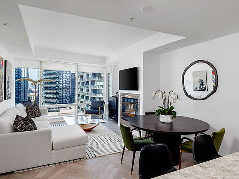 180 University Ave #2802, Toronto