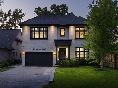 2B Fairway Rd, Toronto