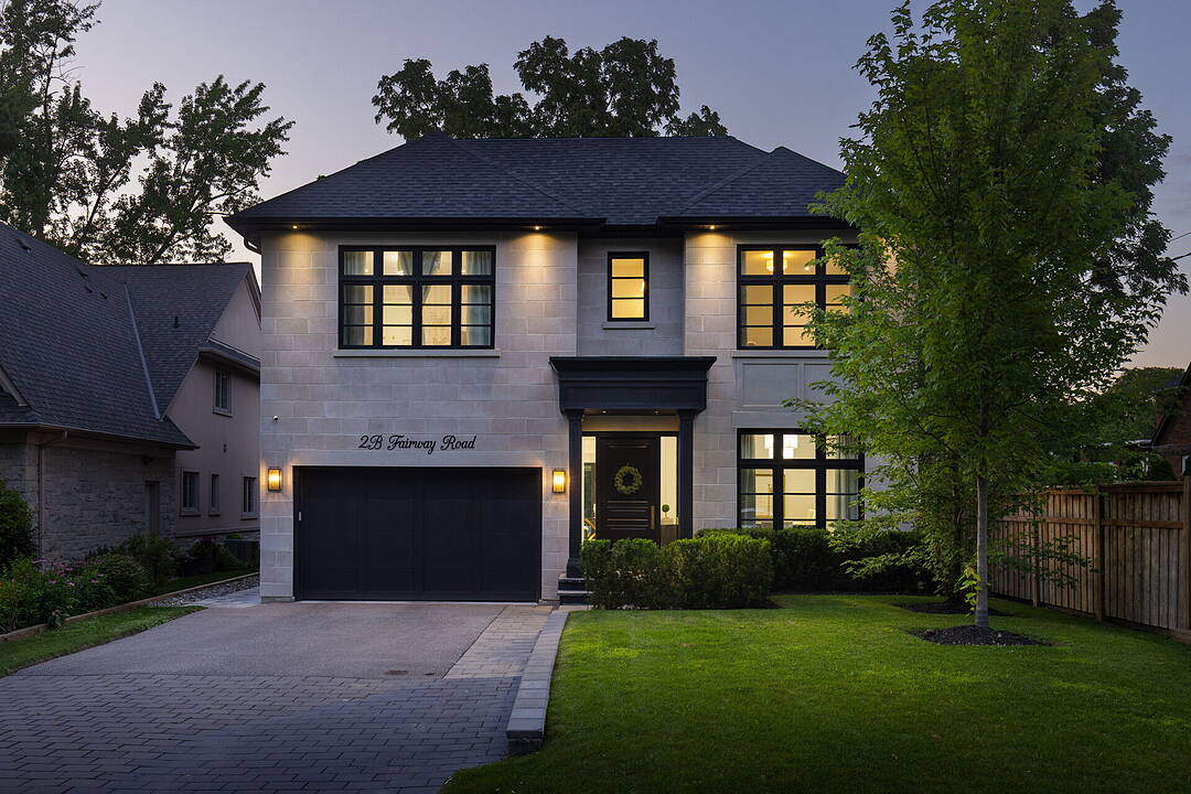 2B Fairway Rd, Toronto, Ontario