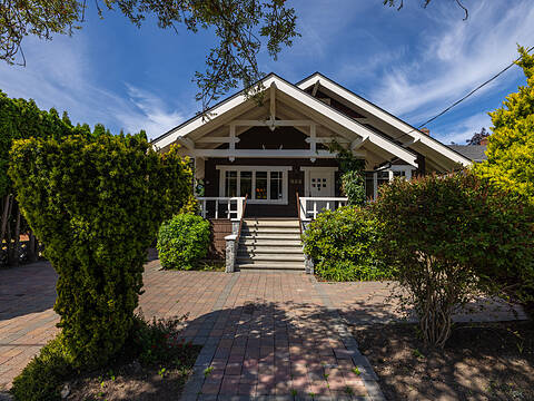 908 Cowichan Street, Victoria