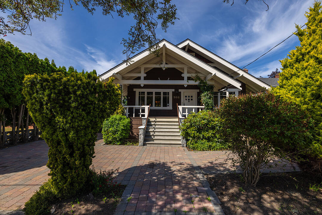 908 Cowichan Street, Victoria, British Columbia
