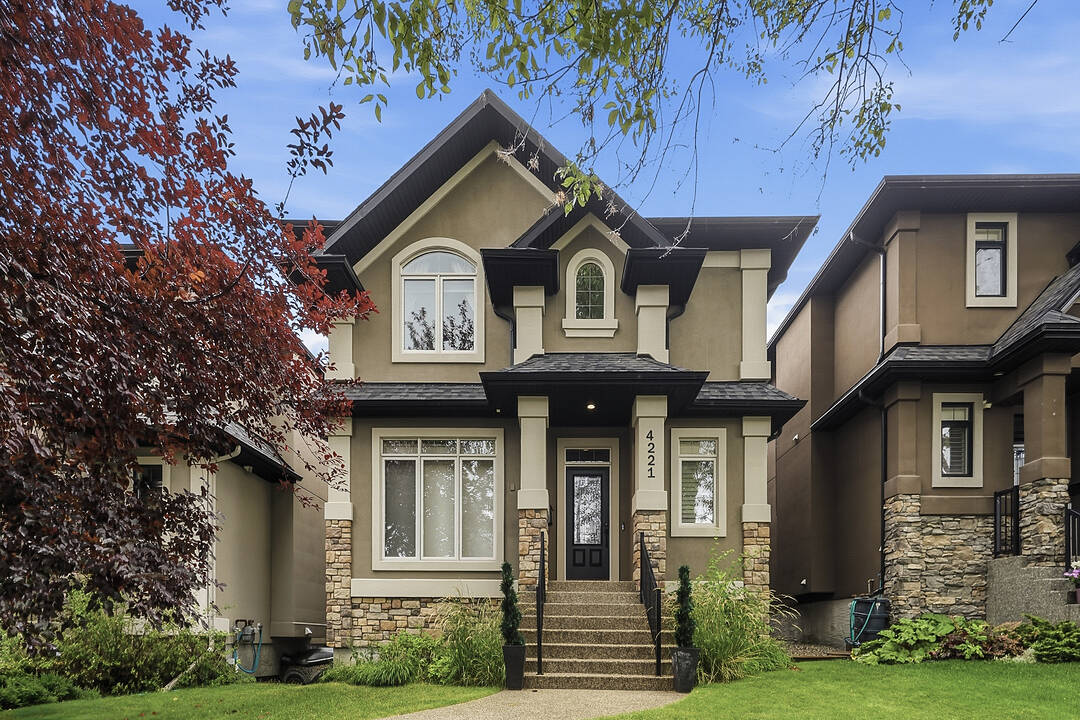 4221 17 Street SW, Calgary, Alberta