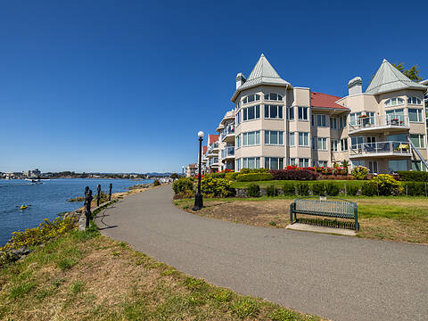 209-55 Songhees Road, Victoria