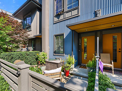 1374 Marinaside Place, Squamish