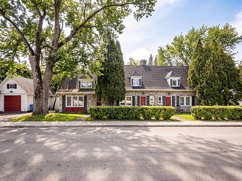 670-672 Ch. Sydenham, Chicoutimi