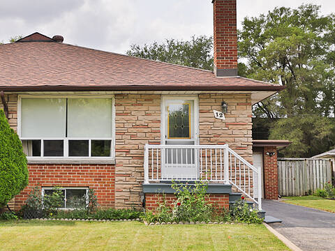 12 Waterbury Dr, Toronto