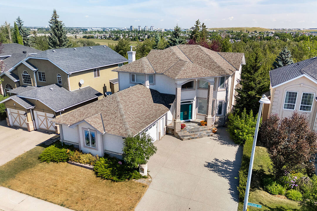 250 Diamond Drive SE, Calgary, Alberta