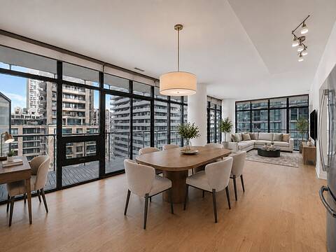 33 Charles St E #1611, Toronto