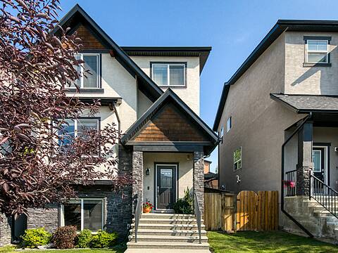 9062 14 Avenue SW, Calgary