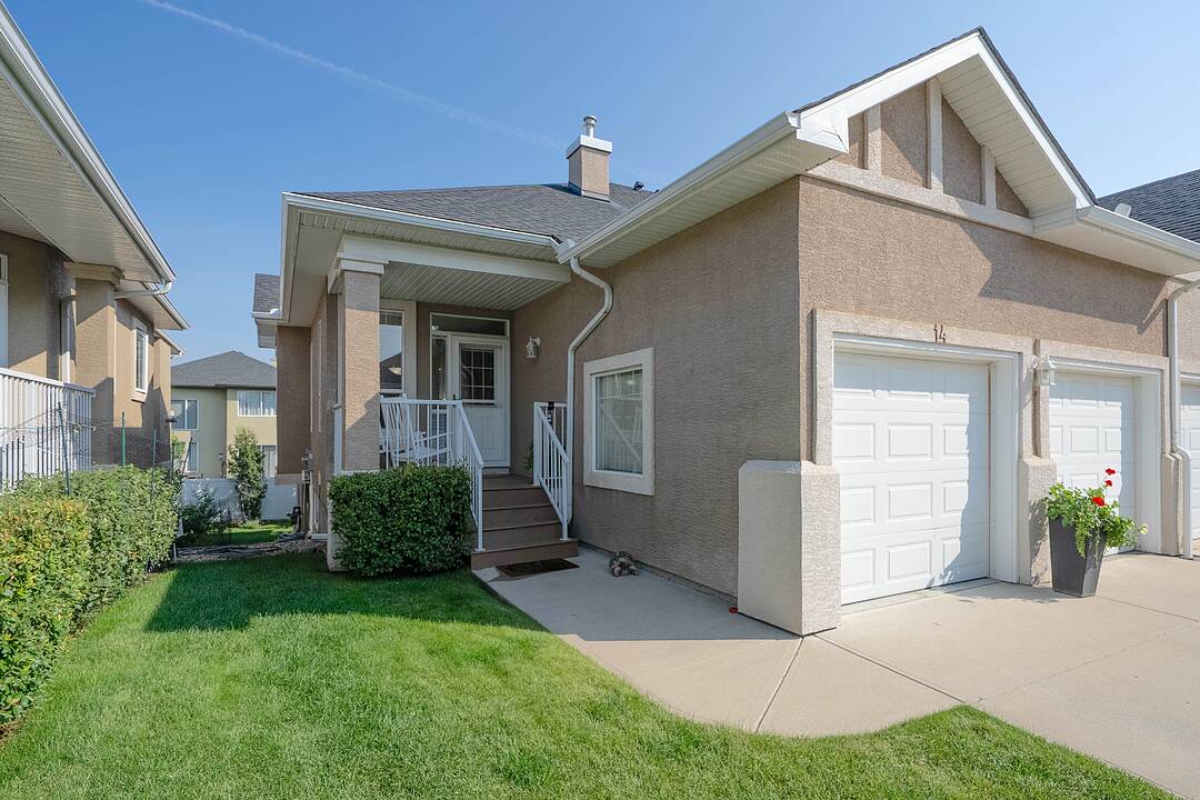 14 Evercreek Bluffs Place SW, Calgary, Alberta