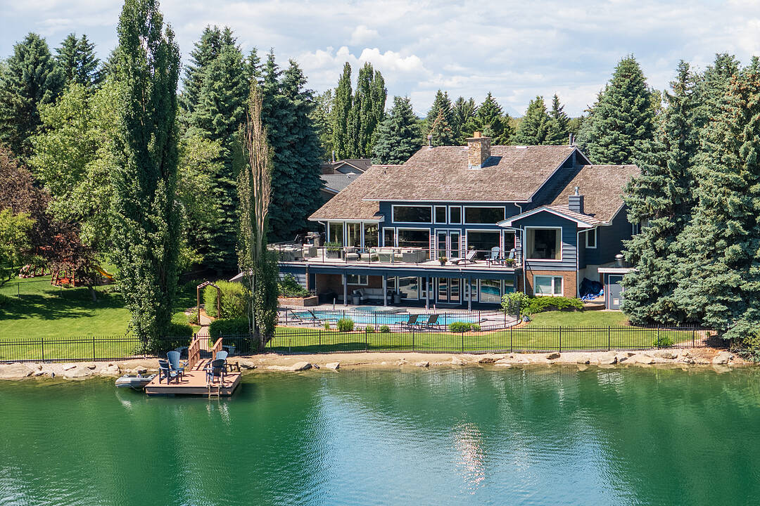 120 Lake Placid Green SE, Calgary, Alberta