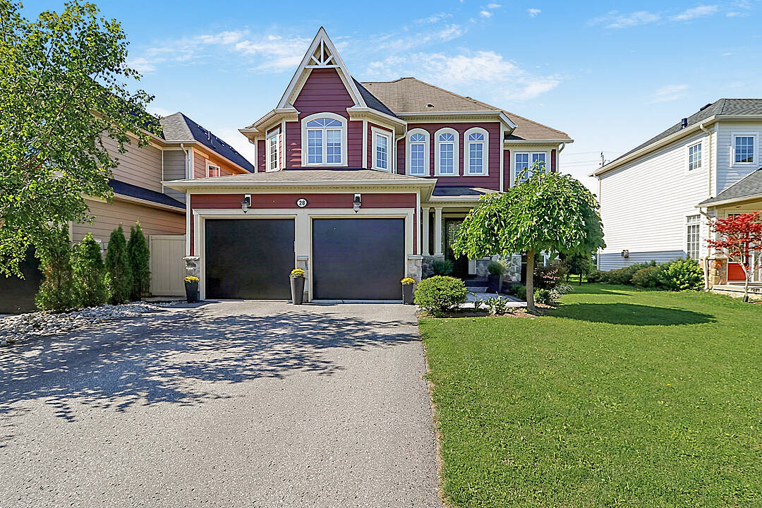 28 Barrington Trail E, Collingwood, Ontario