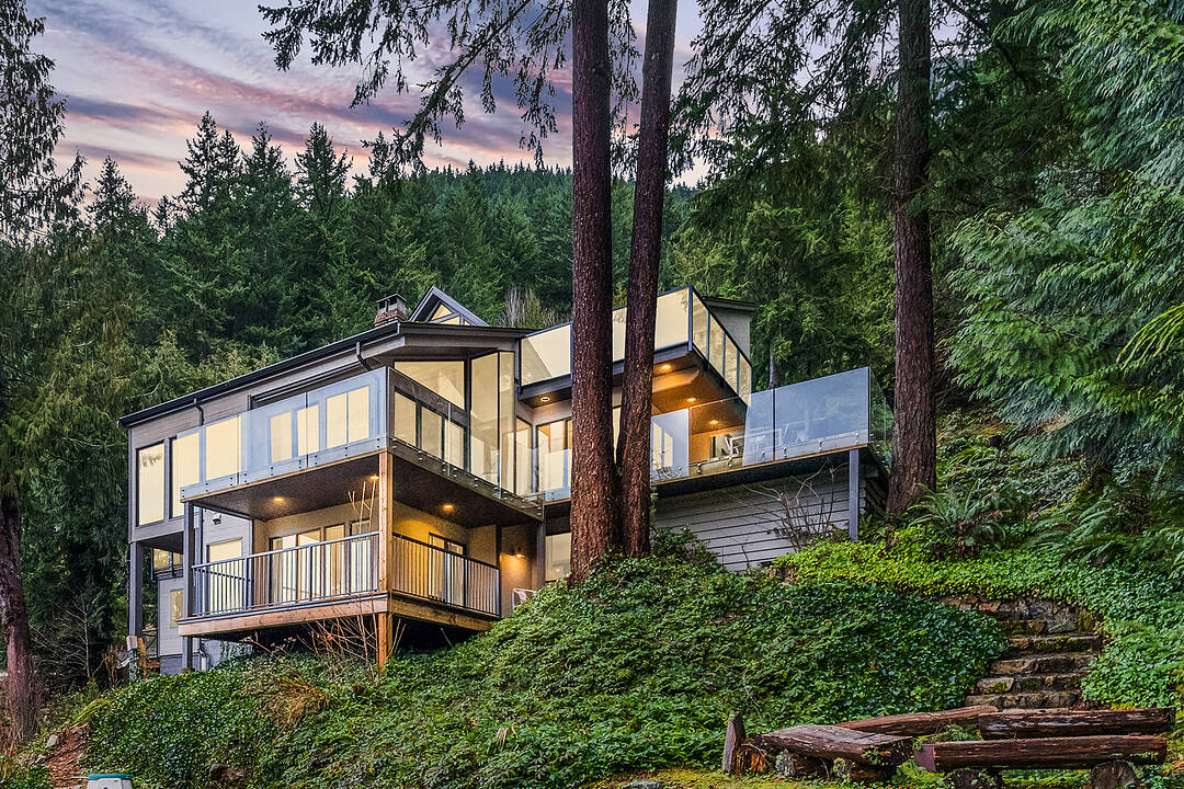 470 Timbertop Drive, Lions Bay, British Columbia