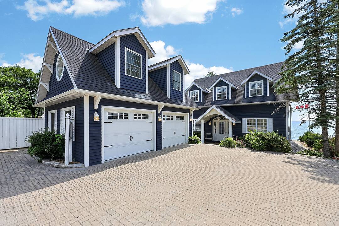 10 Lundy Lane, Tiny, Ontario
