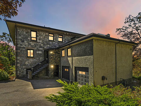 B-3960 Cedar Hill Road, Saanich