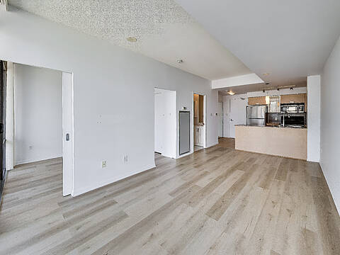37 Grosvenor St #3305, Toronto