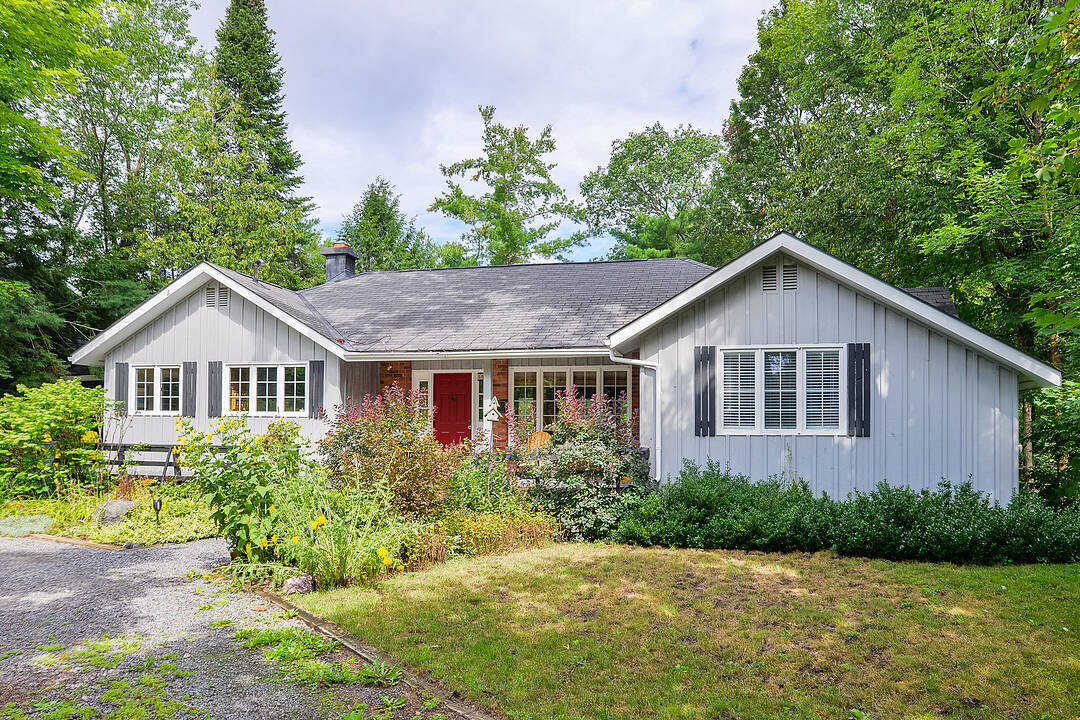 590 Hotchkiss Street, Gravenhurst, Ontario