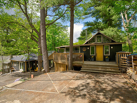 1209 North Kahshe Lake Road, Gravenhurst
