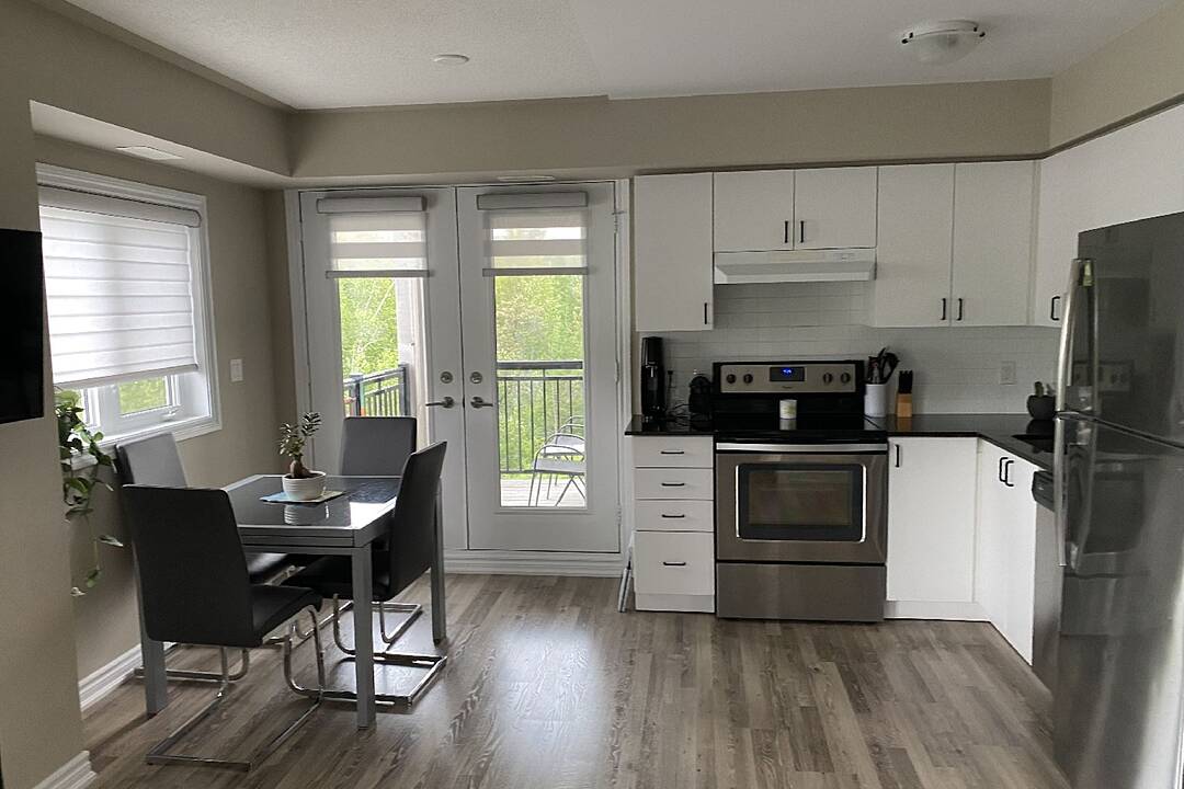 7 Anchorage Crescent Unit #201, Collingwood, Ontario