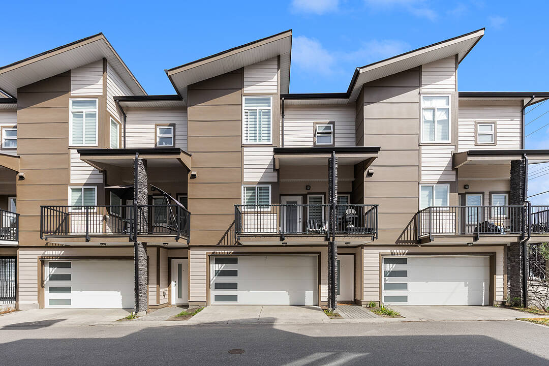 2-1354 Rutland Road N, Kelowna, British Columbia