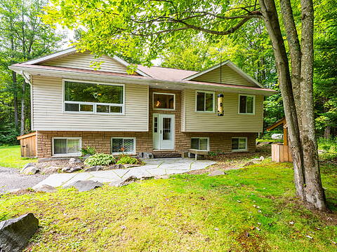 1261 Falkenburg Road, Muskoka Lakes