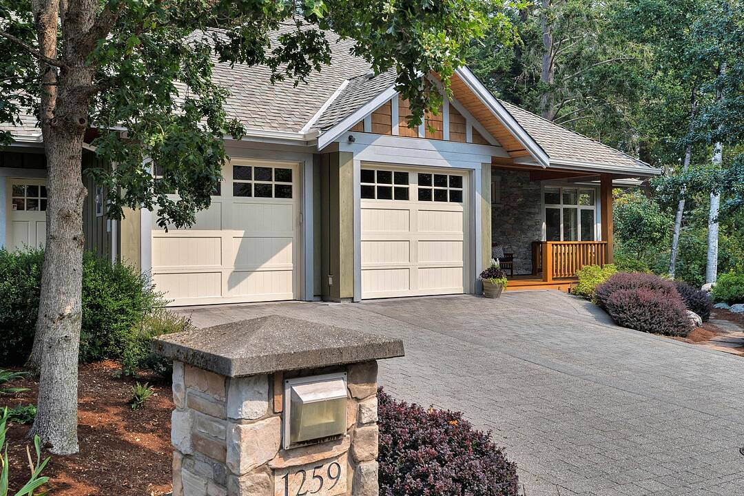 1259 Oceanwood Lane, Saanich, British Columbia
