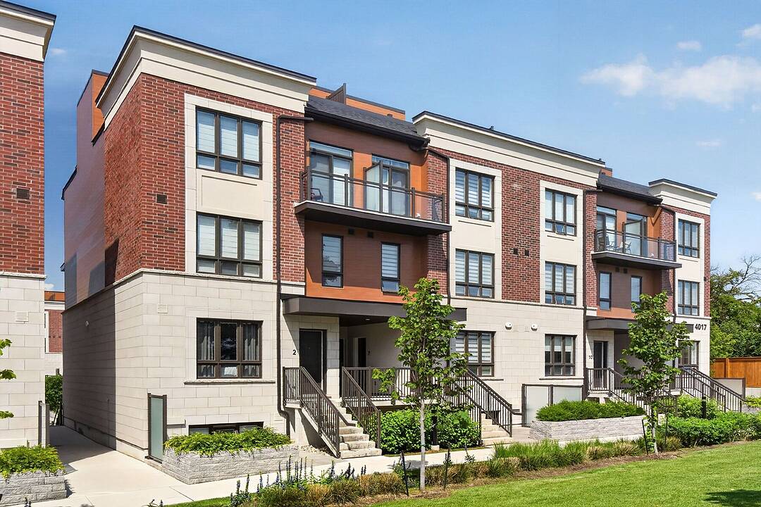 4017 Hickory Dr #4, Mississauga, Ontario