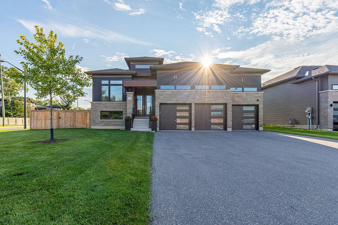 1 Chiara Drive, Wasaga Beach, Ontario