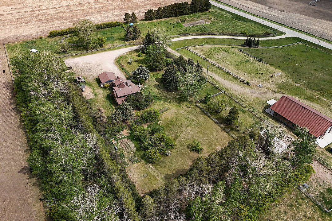 261074 Township Road 262, Rural Rocky View County, Alberta
