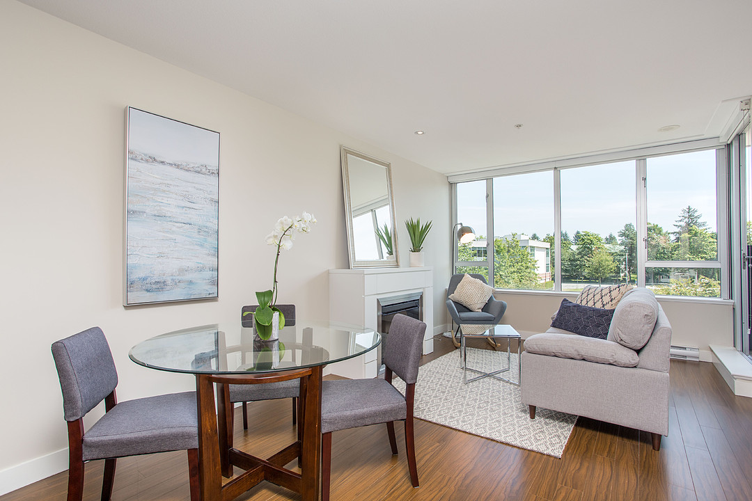 302 12079 Harris Road, Pitt Meadows, British Columbia