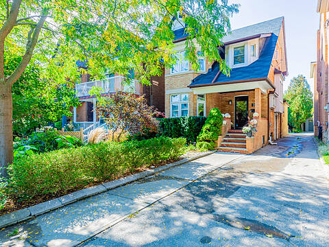 22 Pinewood Ave, Toronto