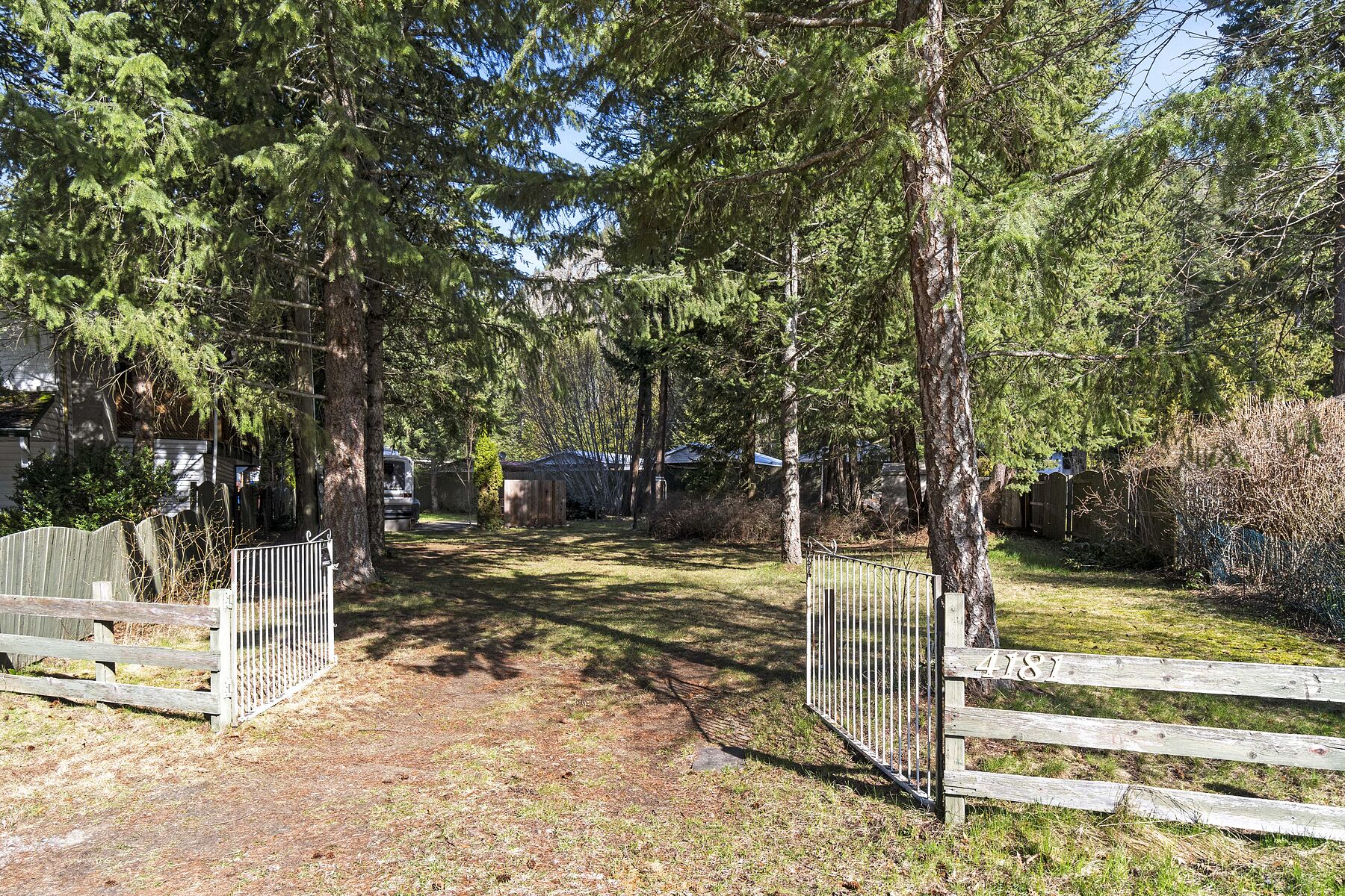 4181 Ashe Crescent, Scotch Creek, British Columbia Sotheby's