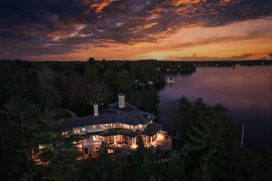 1250 Waldmere Road (Point Cottage), Bracebridge, Ontario