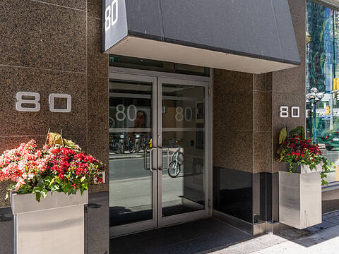 80 Cumberland St #906, Toronto