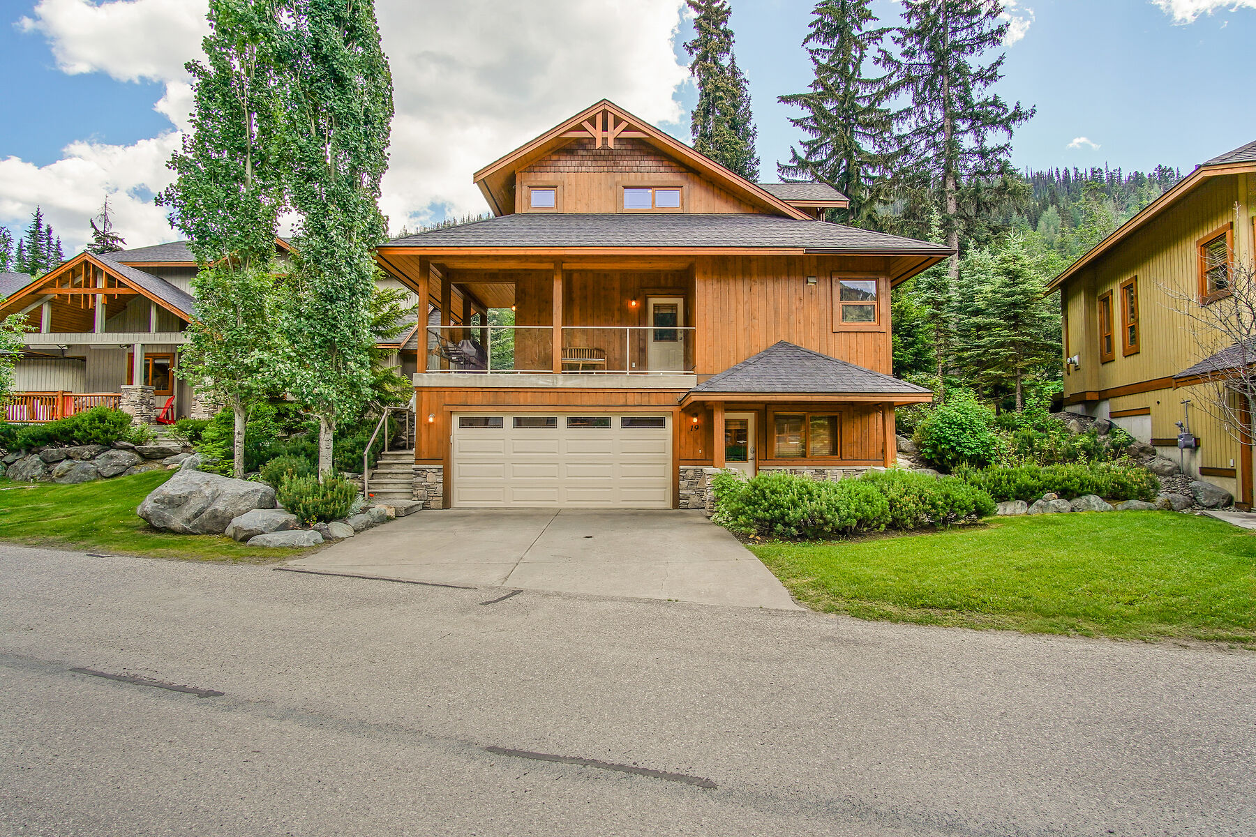 19 2715 Fairways Drive, Sun Peaks, British Columbia Sotheby's