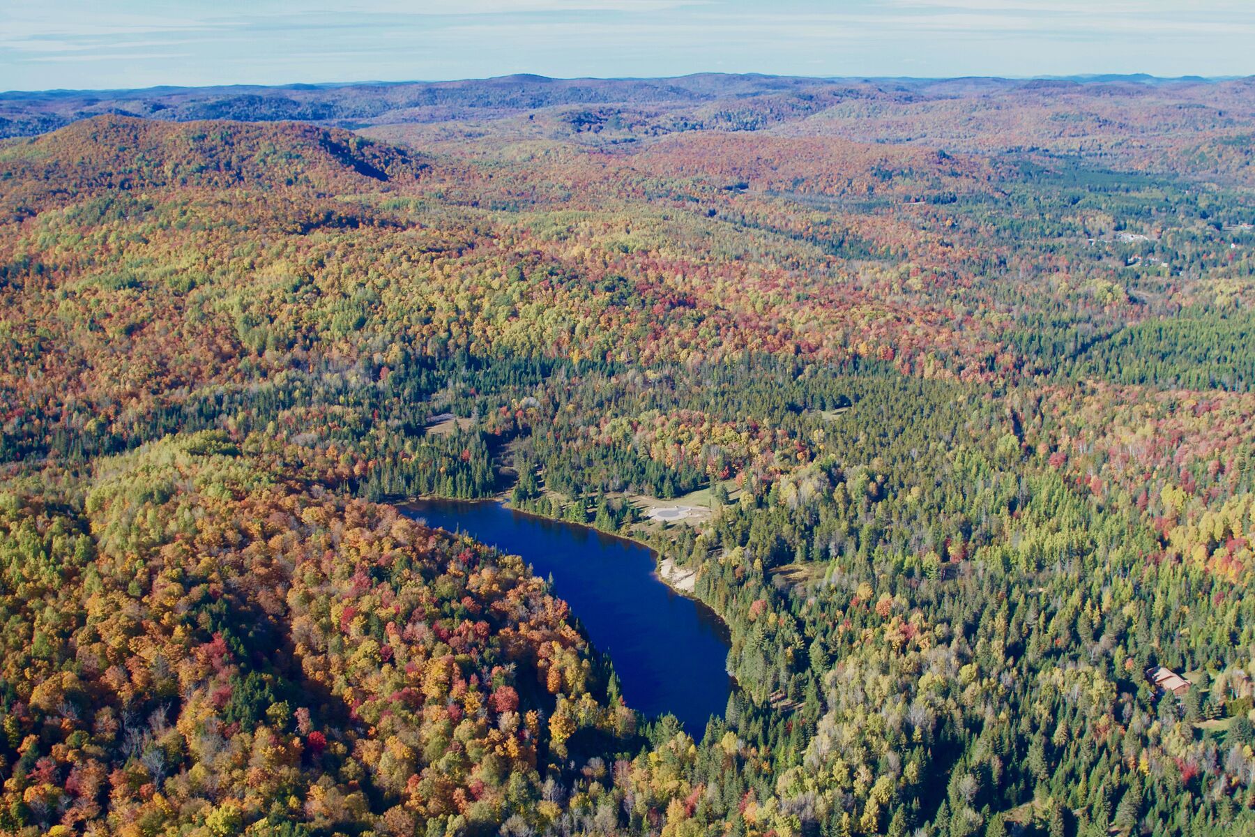 1711 Chemin de Rockway Valley, Boileau, Québec Sotheby's