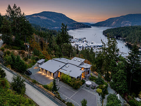 6088 Genoa Bay Road, Duncan